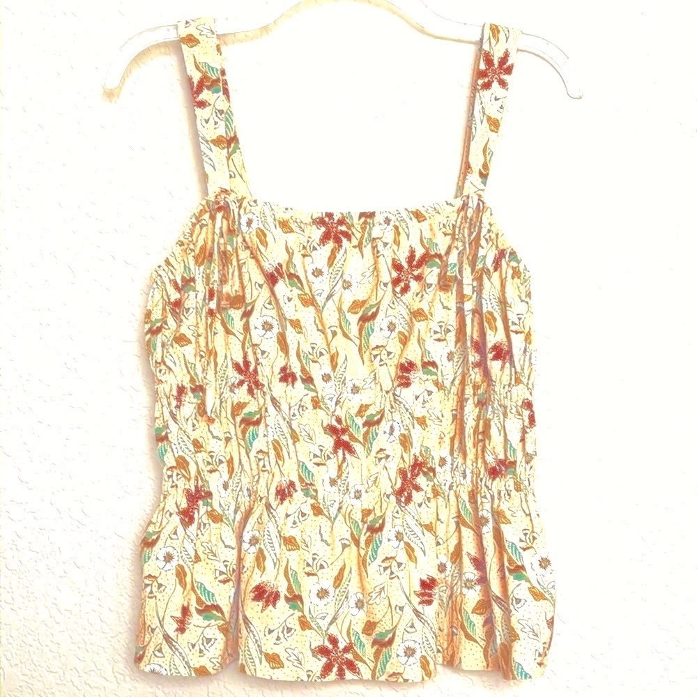 🌟HP🌟Universal Thread Floral Ruffle Tank - Picture 3 of 9